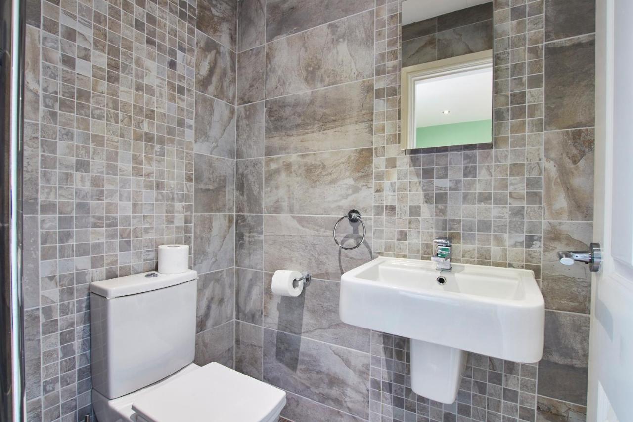 Stunning City Centre 3 Bed, 3 Bath - Sleeps 8! Lägenhet Leeds  Exteriör bild