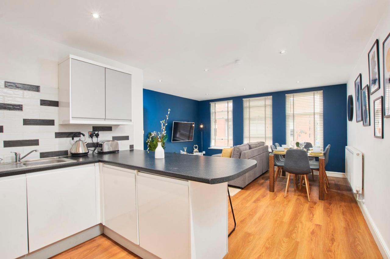 Stunning City Centre 3 Bed, 3 Bath - Sleeps 8! Lägenhet Leeds  Exteriör bild