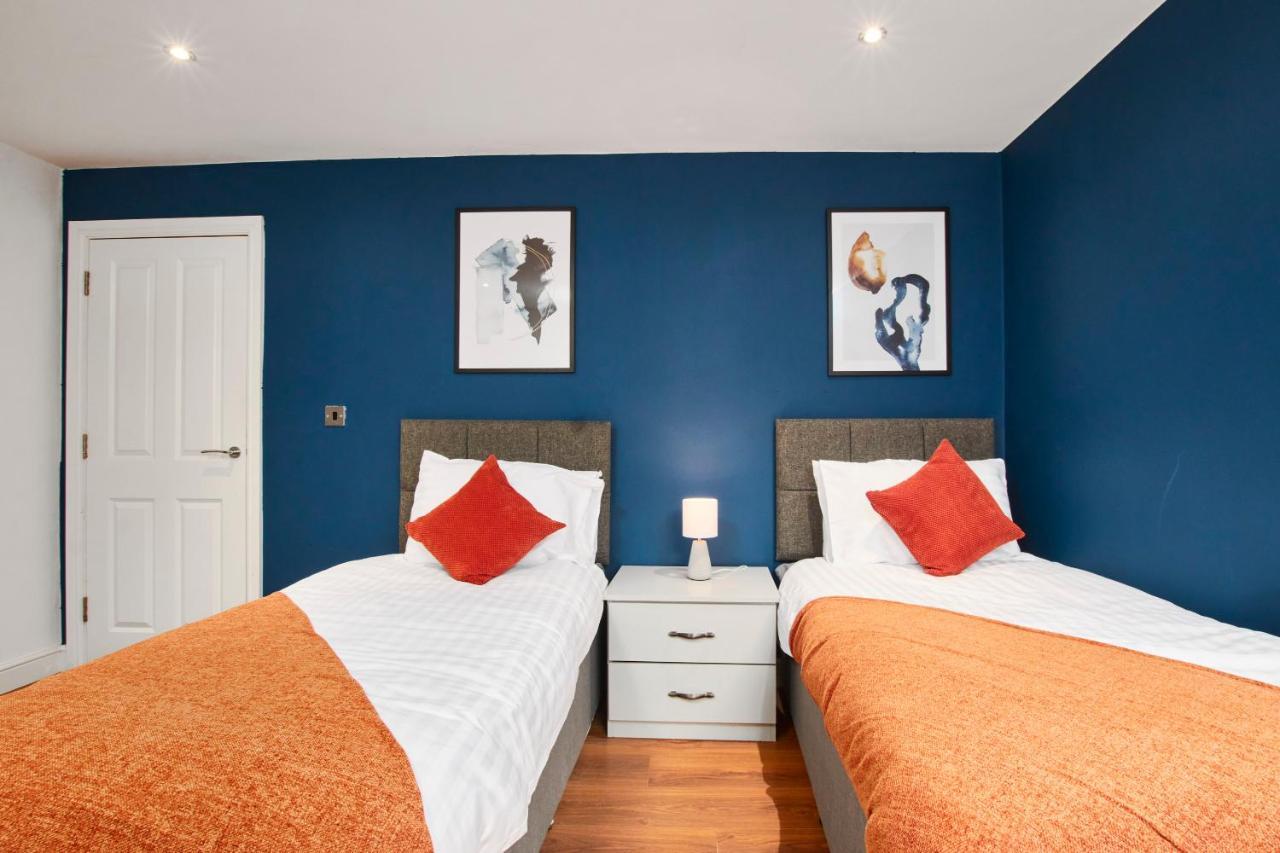 Stunning City Centre 3 Bed, 3 Bath - Sleeps 8! Lägenhet Leeds  Exteriör bild
