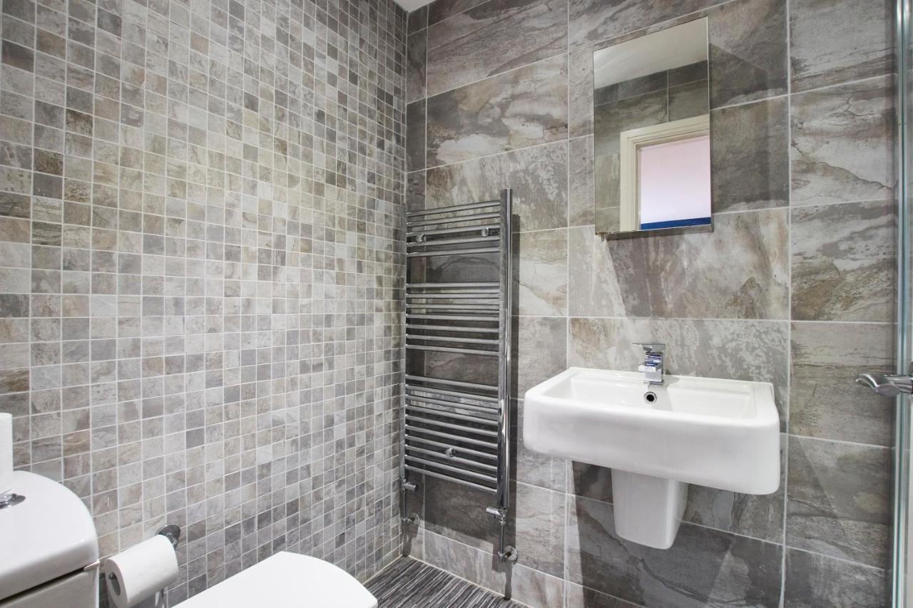 Stunning City Centre 3 Bed, 3 Bath - Sleeps 8! Lägenhet Leeds  Exteriör bild